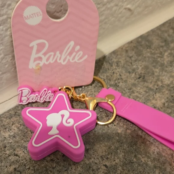 Barbie Pink and White Bag Collection - Picture 2 of 2